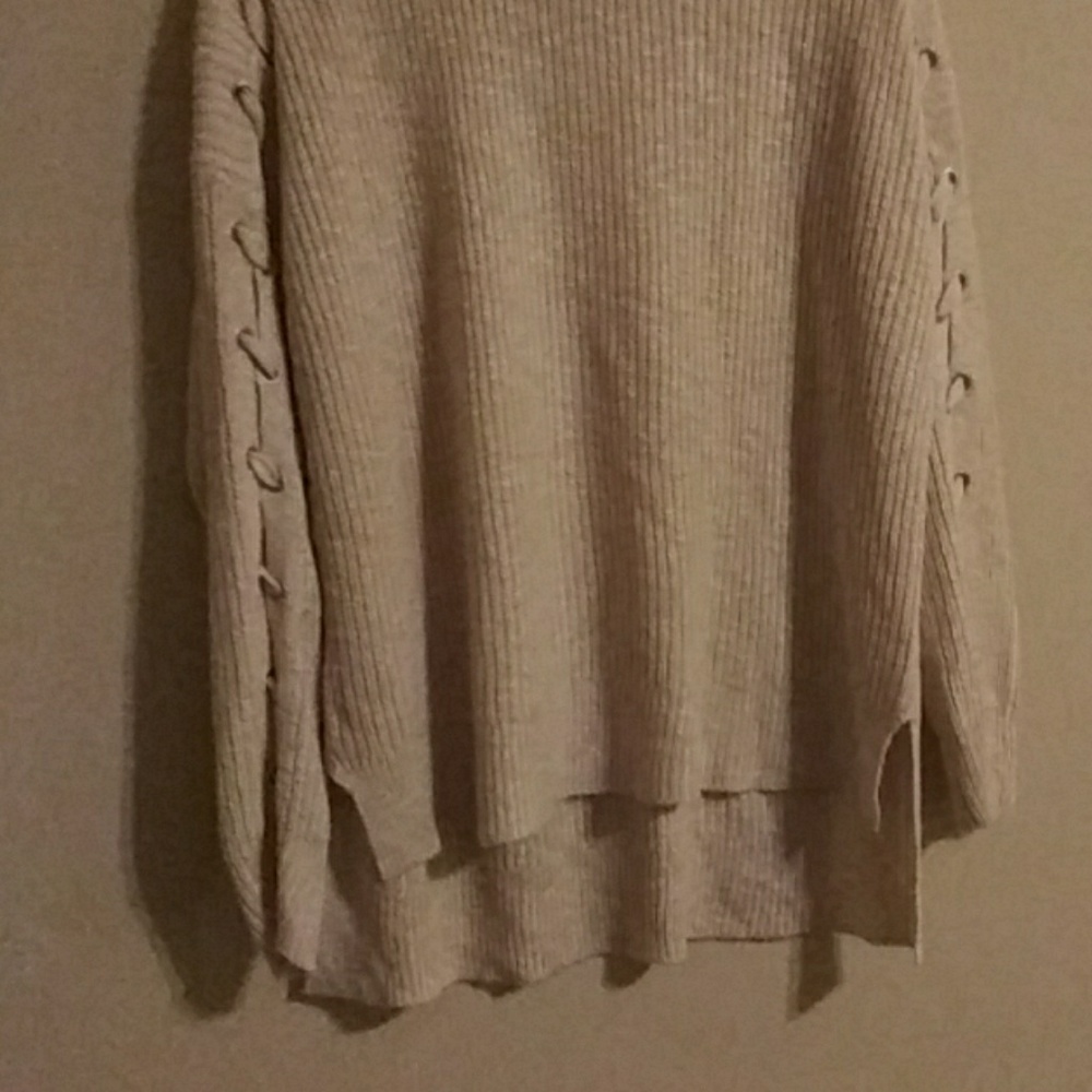 Sweater - Picture 3 of 3